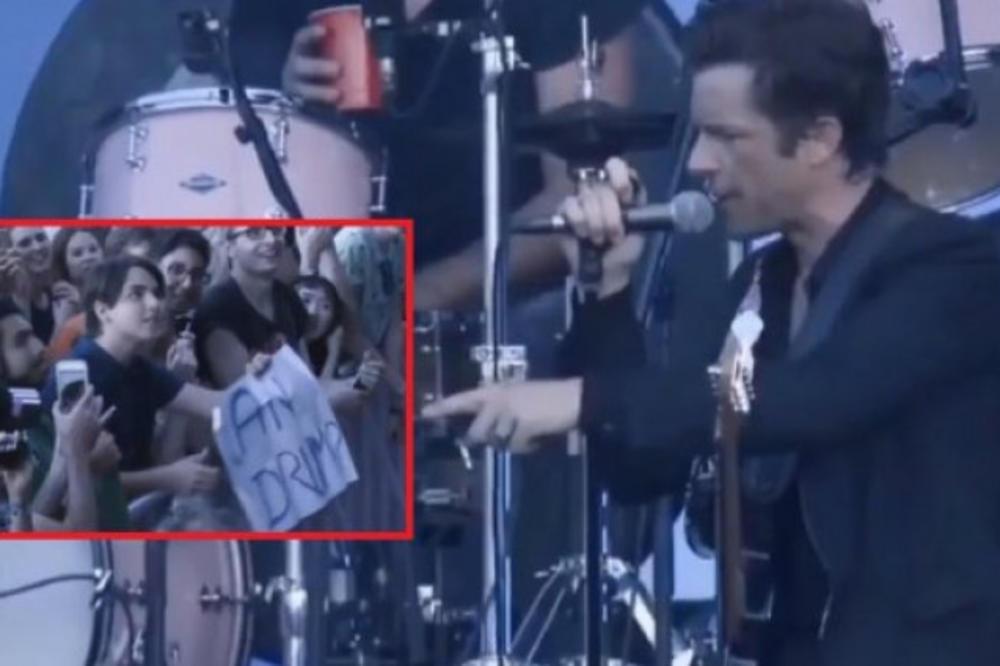 KAKAV CAR! Nepoznati momak iz publike pitao Kilerse da svira s njima! Kada se POPEO NA SCENU - RAZVALIO JE!