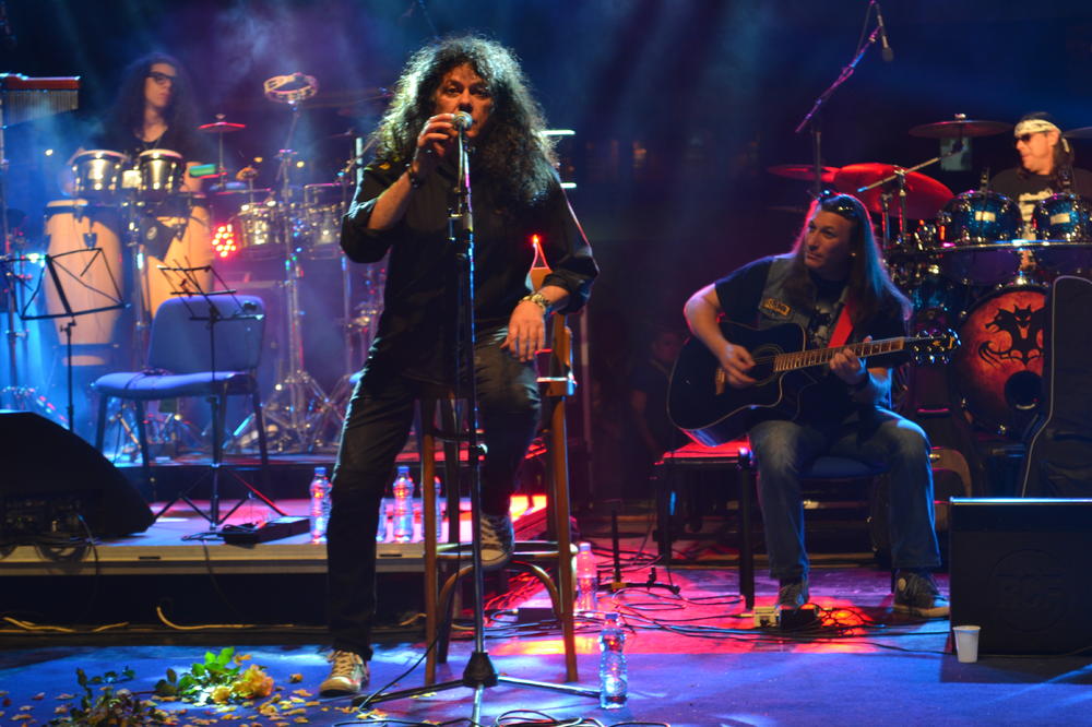 OTKAZAN KONCERT ZBOG BOLESTI PEVAČA GRUPE KERBER! Pozitivan na KORONU!