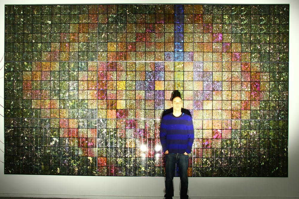 INSPIRISAN ŠARAMA: Umetnik iz Berlina svoj rad pirotskog ćilima poklanja Pirotu (FOTO)