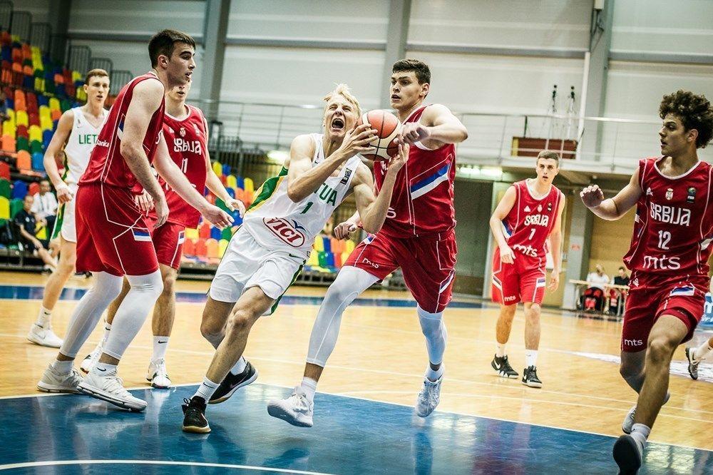 SRPSKI KLINCI SE RITNULI I PROSULI MLEKO: Vodili 15 razlike u 3. četvrtini, pa izgubili prvi meč na Eurobasketu!