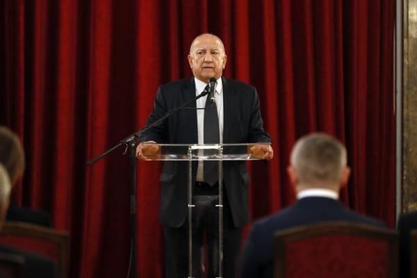 POZNATI SRPSKI GLUMAC PROGOVORIO IZ BOLNICE, NJEGOVO STANJE JE STRAŠNO: Jedva mu se čuo glas, ovo su njegove reči