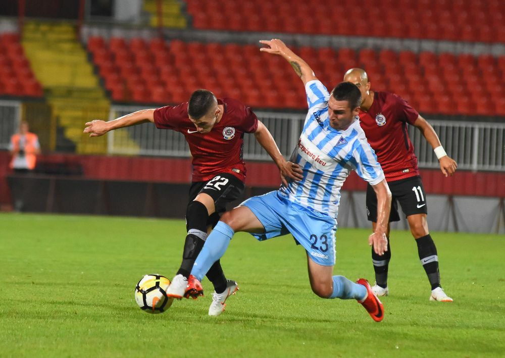 FK Spartak Subotica, FK Sparta Prag, Srđan Plavšić