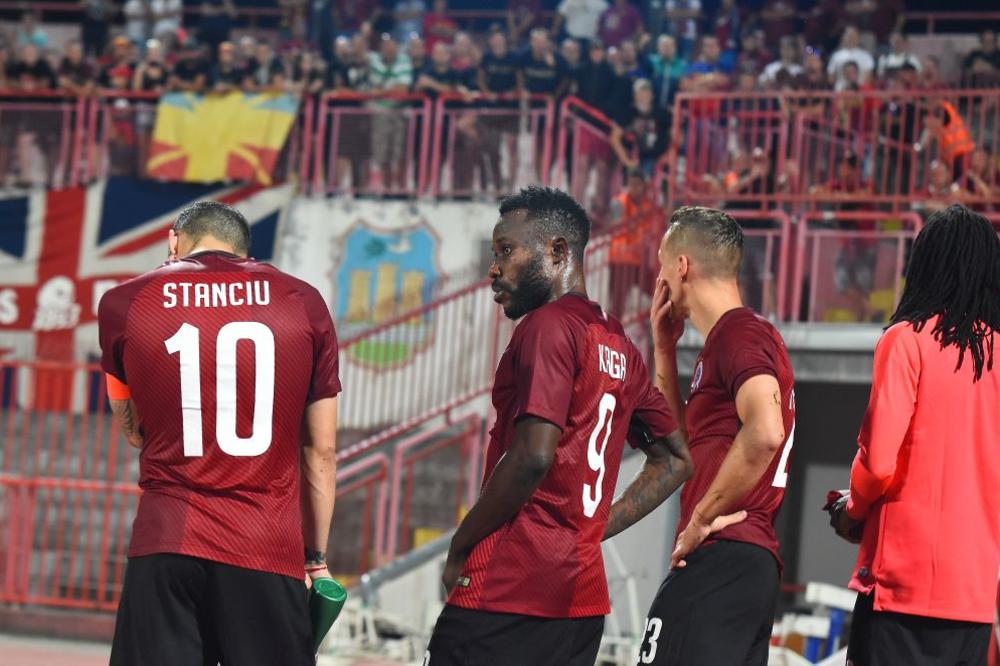 U SPARTI JE SVE PUKLO: Kangu ne mogu da vide očima! Otpisan još jedan bivši zvezdaš i moguće pojačanje Partizana!