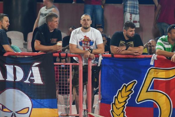 OPET ČESI PRED KAZNOM ZBOG RASIZMA: UEFA pokrenula istragu zbog ispada navijača praškog kluba!