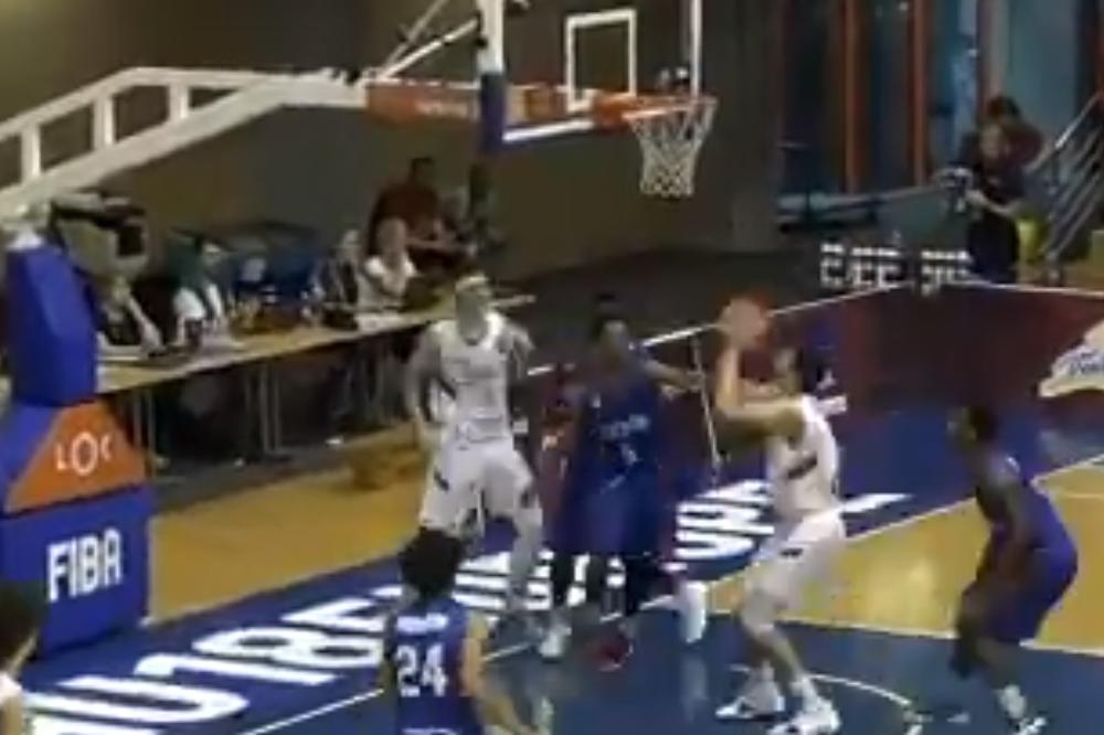 ORLIĆI RUTINSKI PREKO KRALJEVIĆA: Ubedljiva pobeda juniora, Pecarski i Petrušev 55 poena! (FOTO) (VIDEO)