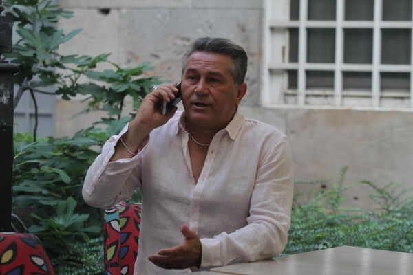 HALID MUSLIMOVIĆ OPTUŽEN DA JE PRETUKAO ŽENU I PRETIO JOJ: Evo šta kaže u svoju odbranu!