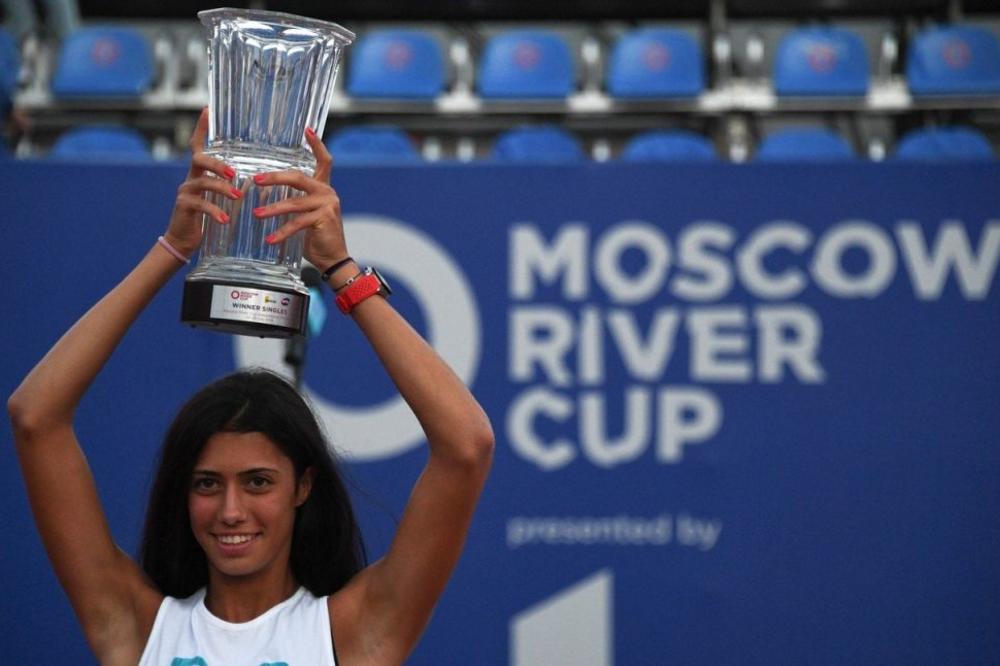 JEDNA ZVEZDA SILAZI, DRUGA SE UZDIŽE: Džinovski skok Olge Danilović, Jelena Janković skoro ispala sa WTA liste! (FOTO)