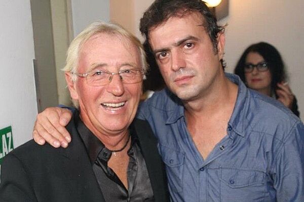 Sergej Trifunović je okačio fotku na kojoj se grli sa OLIVEROM, krenule su UVREDE, a onda ih je glumac POKOPAO! (FOTO)