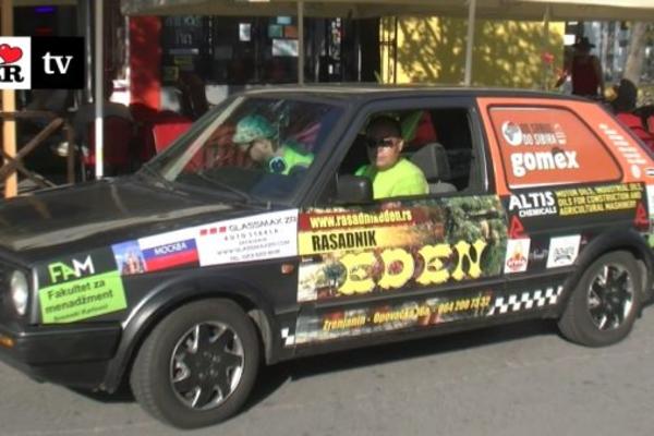 SRBI KRENULI U SIBIR GOLFOM DVOJKOM! PUTOVANJE ĆE TRAJATI 38 DANA! Počela je velika avantura Zrenjaninaca, preći će 17.000 kilometara! (VIDEO)