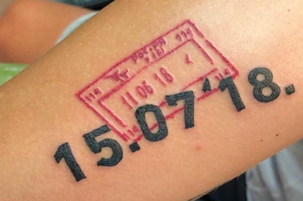 NIJE NI IGRAO FINALE, A ISTETOVIRAO JE OVO! Cela Hrvatska se smeje fudbaleru koji jedva da je video teren za vreme Mundijala! (FOTO)