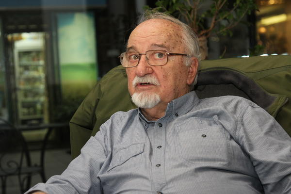 CORAX OPRŽIO PO VLASTI: Kad ja pravim karikaturu, osećam se superiorno u odnosu na OVE KRETENE KOJE CRTAM! (VIDEO)