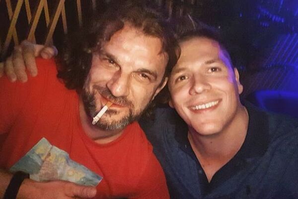 NAZIVAO GA JE MAGARCEM I GOVORIO DA NE ZNA DA PEVA, ALI SADA SE SVE PROMENILO! Aca Lukas se izvinio Slobi sledećim rečima: Jezik mi je pretekao pamet...