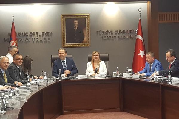 SRBIJA OD TURSKE DOBIJA POVEĆANJE KVOTE ZA BESCARSINSKI IZVOZ MESA: Važan sporazum Ljajića i Nedimovića u Ankari