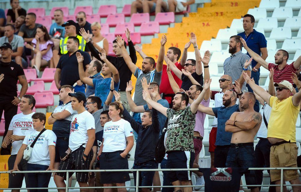 Delije na stadionu u Marijumpolju  