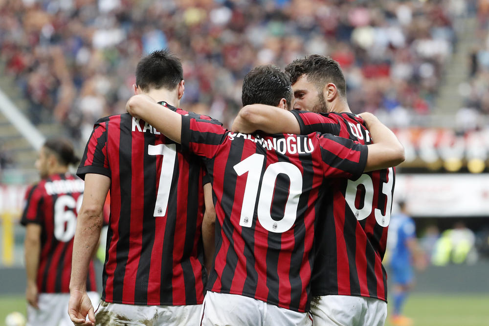 POTRES U MILANU: Turski vezista napustio "rosonere" i prešao u redove gradskog rivala Intera!