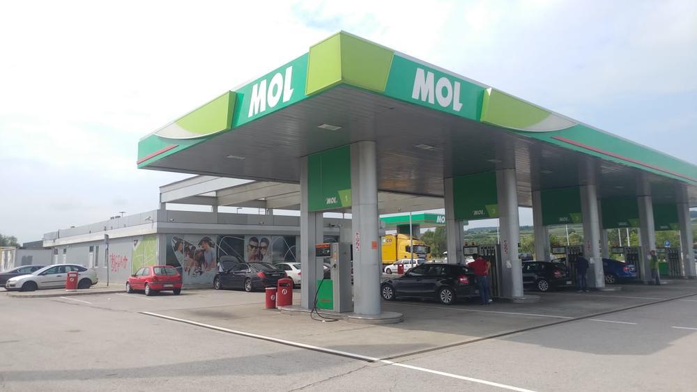 Pripadnici Torcide iz Splita su pravili haos na benzinskoj pumpi u Srbiji  