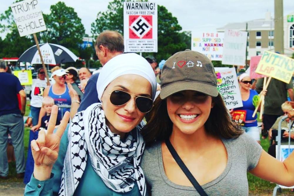 ISPOVEST BOSANKE KOJU SU NAPALI SIMPATIZERI TRAMPA JER JE BILA POKRIVENA: Neću da lažem, bilo je STRAŠNO, kao u utrobi neke zveri!