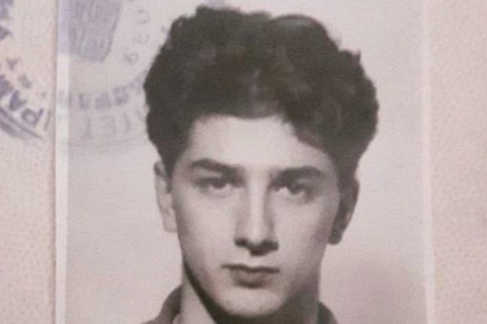 PREPOZNAJETE LI MOMKA SA FOTOGRAFIJE: On je danas jedan od najpoznatijih srpskih glumaca! (FOTO)