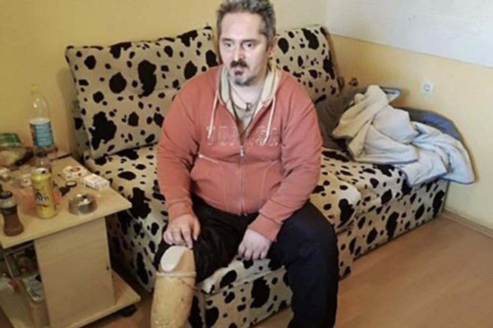 ODLOŽENO ISELJENJE RATNOG VETERANA BEZ NOGE: Ceo cirkus se dešava DVA DANA pred obeležavanje progona Srba u OPERACIJI OLUJA! (FOTO)