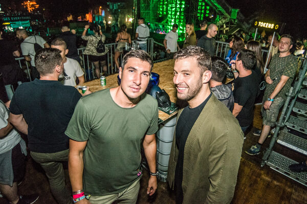 LOVEFEST “ZAPALIO” VRNJAČKU BANJU VEĆ PRVU NOĆ: Stephan Bodzin slavio rođendan, vaterpolisti zlato iz VIP lože (VIDEO)