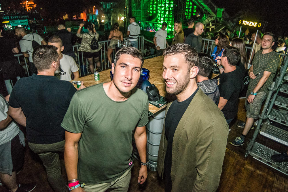 LOVEFEST “ZAPALIO” VRNJAČKU BANJU VEĆ PRVU NOĆ: Stephan Bodzin slavio rođendan, vaterpolisti zlato iz VIP lože (VIDEO)