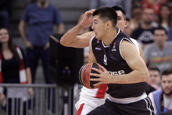 NEĆE VAM BITI DOBRO KAD VIDITE: Luka Mitrović pokazao kako mu izgleda koleno posle i treće operacije na koju je morao! (FOTO)