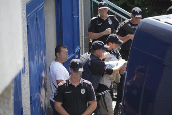 HULIGANI IZ TORCIDE OSTAJU U PADINJAKU: Samo jedan maloletnik pušten iz zatvora posle žalbe! (FOTO) (VIDEO)