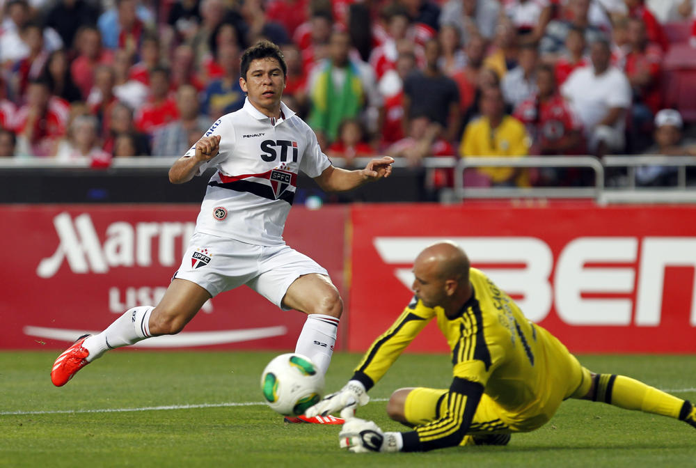 Jedan od retkih trenutaka kada Paulo Lopez brani  