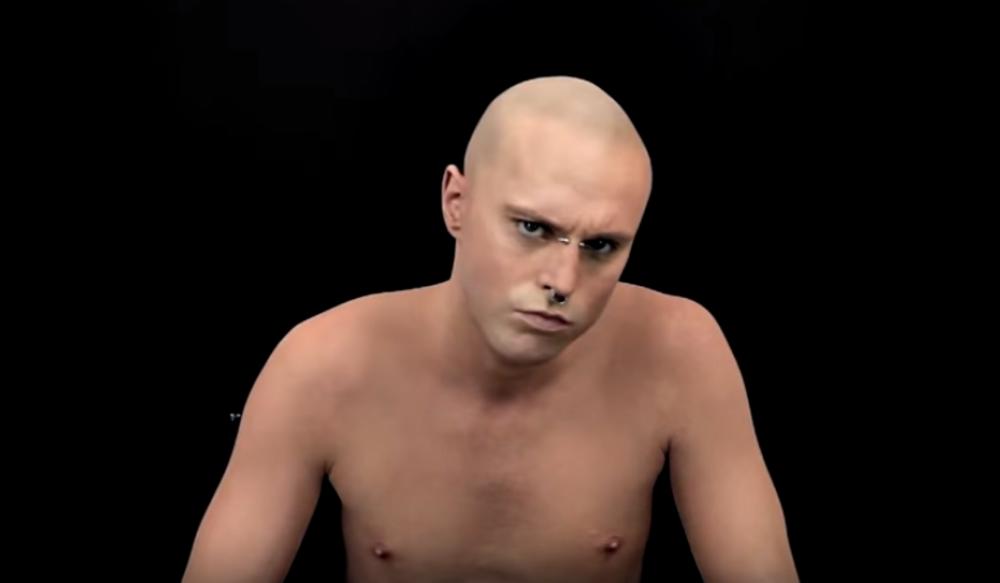 Zombi Boj pre tetovaža  