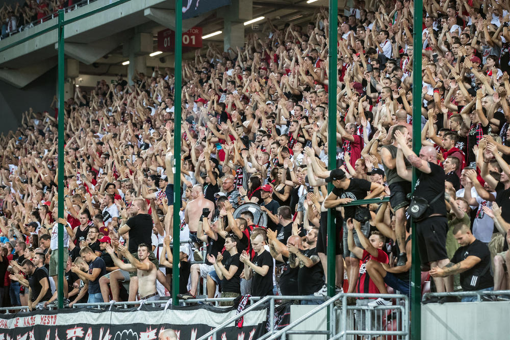 ŠAHOVNICA U JEZGRU NAVIJAČA TRNAVE! Slovaci, ovo od vas nismo očekivali... (FOTO)
