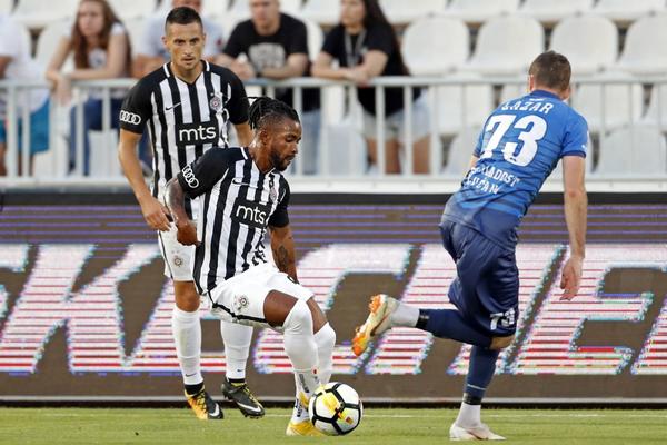 ĐUKIĆ OTIŠAO, SVE OSTALO ISTO: Partizan opet jalov protiv Mladosti, Mirkovića čekaju pune ruke posla! (VIDEO)