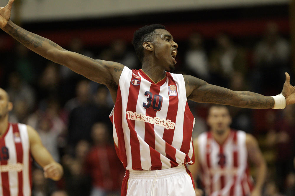 KVINSI MILER NIJE ZDRAV: Nije ni stigao, a Hrvati bivšem igraču Zvezde daju otkaz!