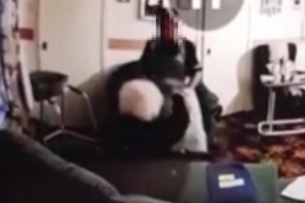 RAZMISLITE DVA PUTA KOGA ZAPOŠLJAVATE KAO POMOĆ! Negovateljica mučila teško pokretnu BAKU (94), pala preko nje, a onda je tek usledio PAKAO