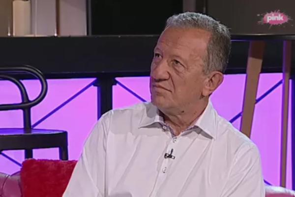 IDE IZA REŠETAKA: Traktorista koji je udario ŽIKU ŠARENICU DOLIJAO