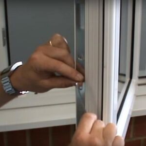 VRAĆAJU BELINU ZA 5 MINUTA! Požutela PVC stolarija?Rešenje već imate u kuhinji - ne trošite pare na HEMIJU