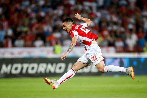 RADONJIĆ OSTAJE: Javili se Francuzi i objavili ono što zanima celu fudbalsku Srbiju! (FOTO)