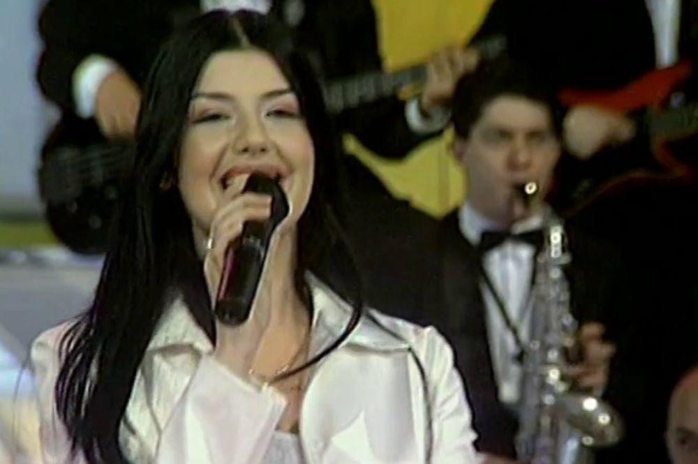 JELENA SE PRE UBISTVA OBRATILA MOĆNIKU: U ceo slučaj su umešani i POLITIČARI! OVO SU POMAGAČI I ČISTAČI ZLOČINA