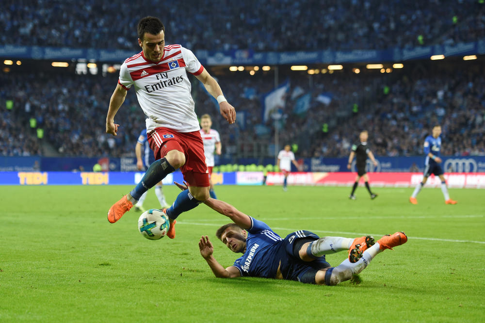 KOSTIĆ POJAČAVA REDOVE FUDBALSKOG VELIKANA! Reprezentativac Srbije pred novim izazovom u karijeri?! (VIDEO)