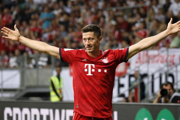 TO VAM JE JER NISU IGRALI JOVIĆ I REBIĆ! Bajern petardirao Ajntraht, Niko Kovač ponizio ekipu sa kojom je prošle sezone zapalio Nemačku! (VIDEO)