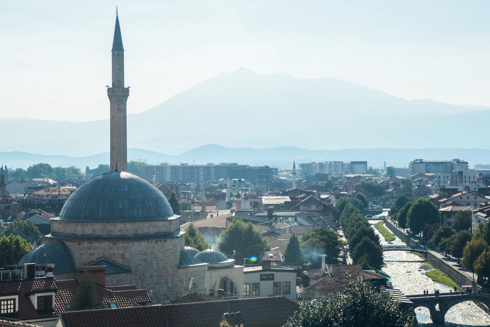 Dominira panoramom Prizrena  