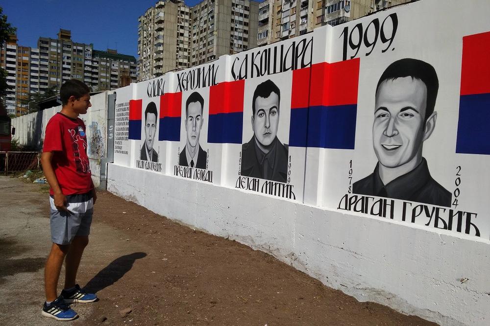 UBIJENI HEROJI S KOŠARA DOBILI SVOJ MURAL! O slikama srpskih junaka priča cela Srbija (FOTO)
