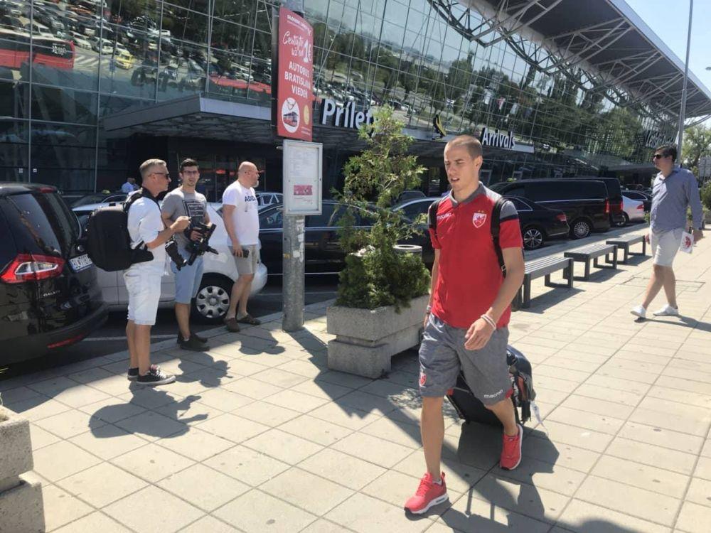 Fudbaleri Crvene zvezde su stigli u Slovačku  