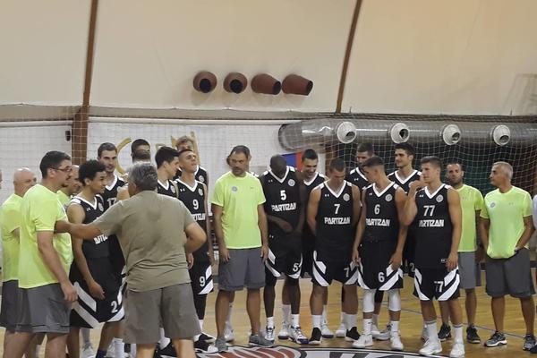 Partizan ispada smešan, a nekada je dobijao Real i Barsu: Srpski košarkaš opleo po crno-belima posle priprema u Španiji