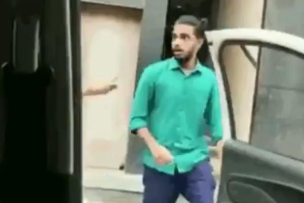 IZVODILI SU PLESNI IZAZOV, A NISU PRIMETILI POLICIJU: Ono što su policajci zatim uradili nasmejaće vas do suza! (VIDEO)