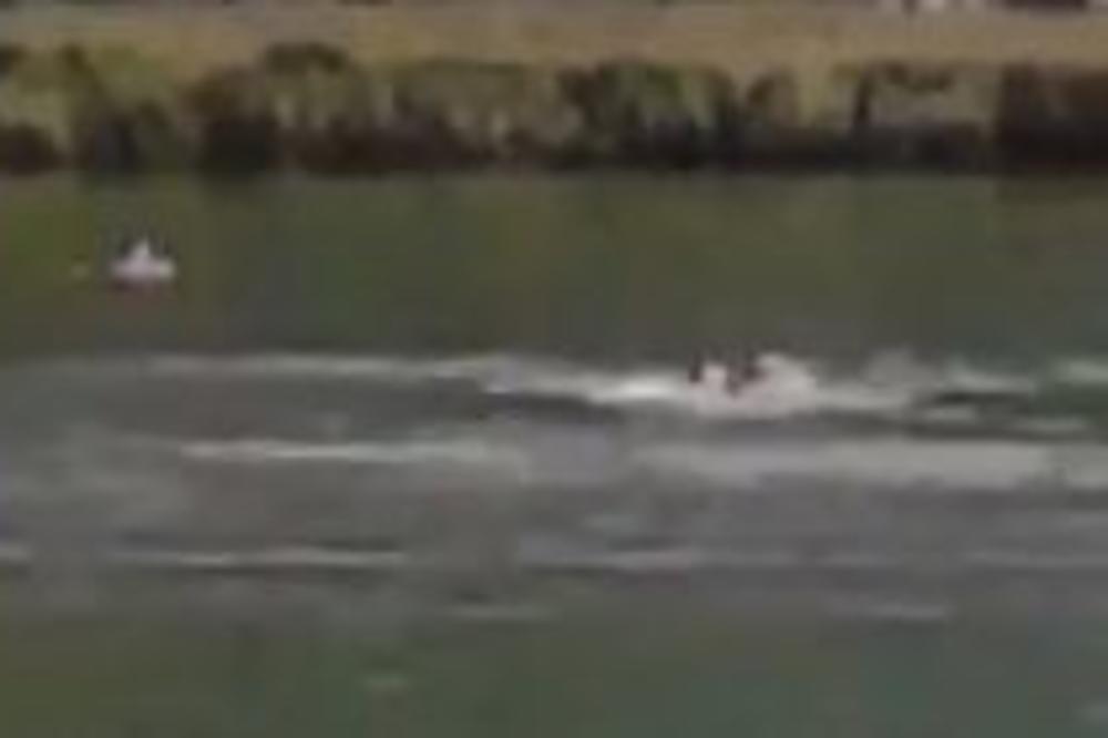 SNIMLJENA DRAMA U BOSNI: Srbin se davio u jezeru Đol kod Jajca, RIFAT uskočio u vodu i SPASAO MU ŽIVOT! (VIDEO)