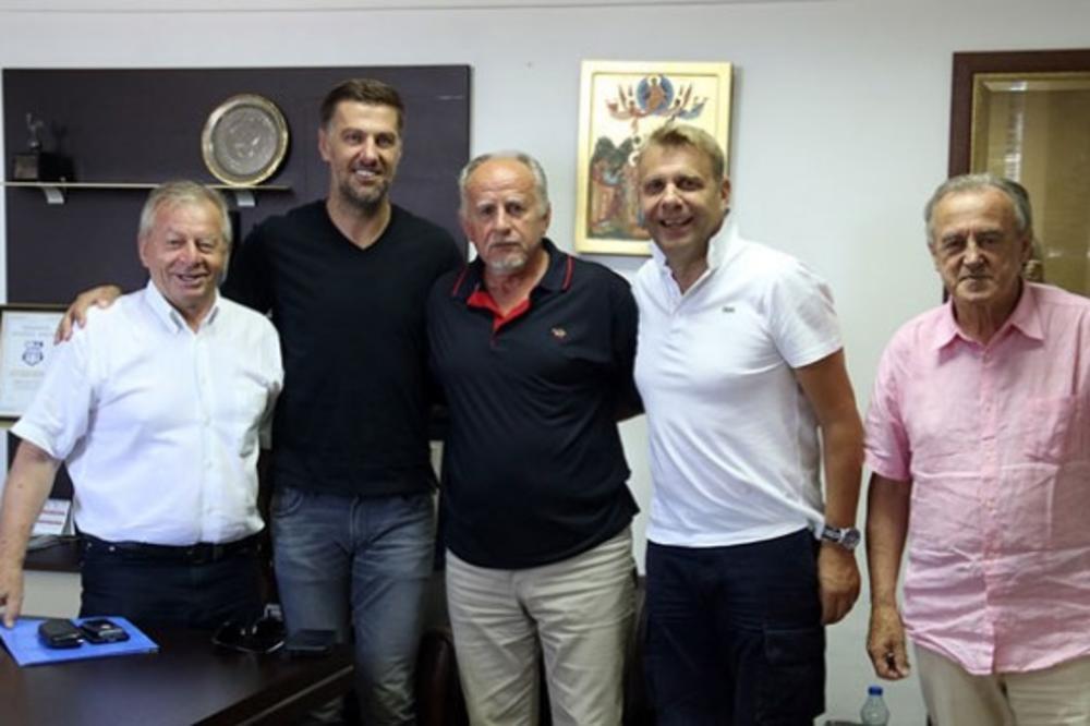 NEK' MU JE BOG U POMOĆI: Krstajić u OFK Beogradu! (FOTO)