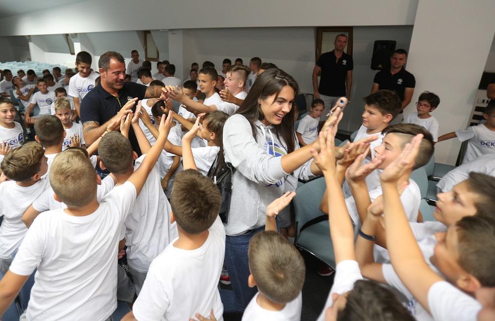 Milica Mandić posetila kamp Dejana Stankovića  