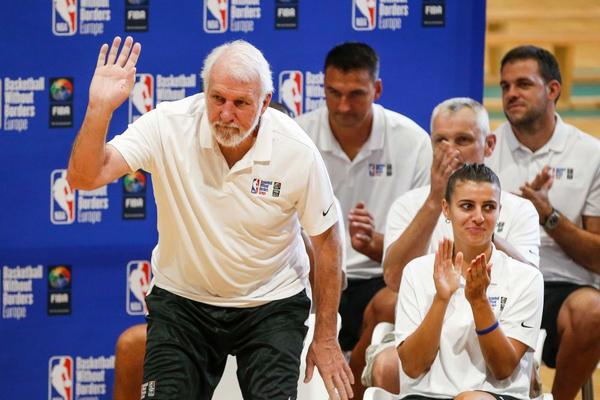 ŠTA JE POPOVIČ REKAO JOKIĆU? Tajanstveni razgovor zbog kojeg se Nikola smejao!