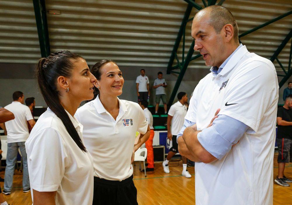 Ana Dabović i Sonja Petrović sa Draganom Tarlaćem  