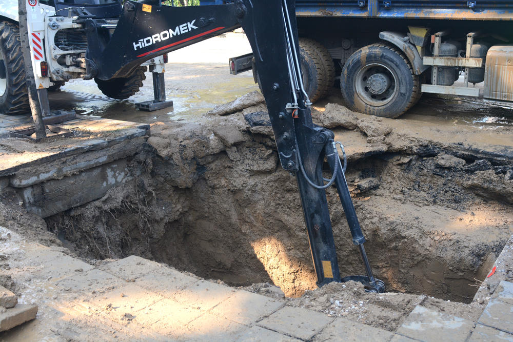 Pukla jedna od najstarijih cevi u Beogradu  